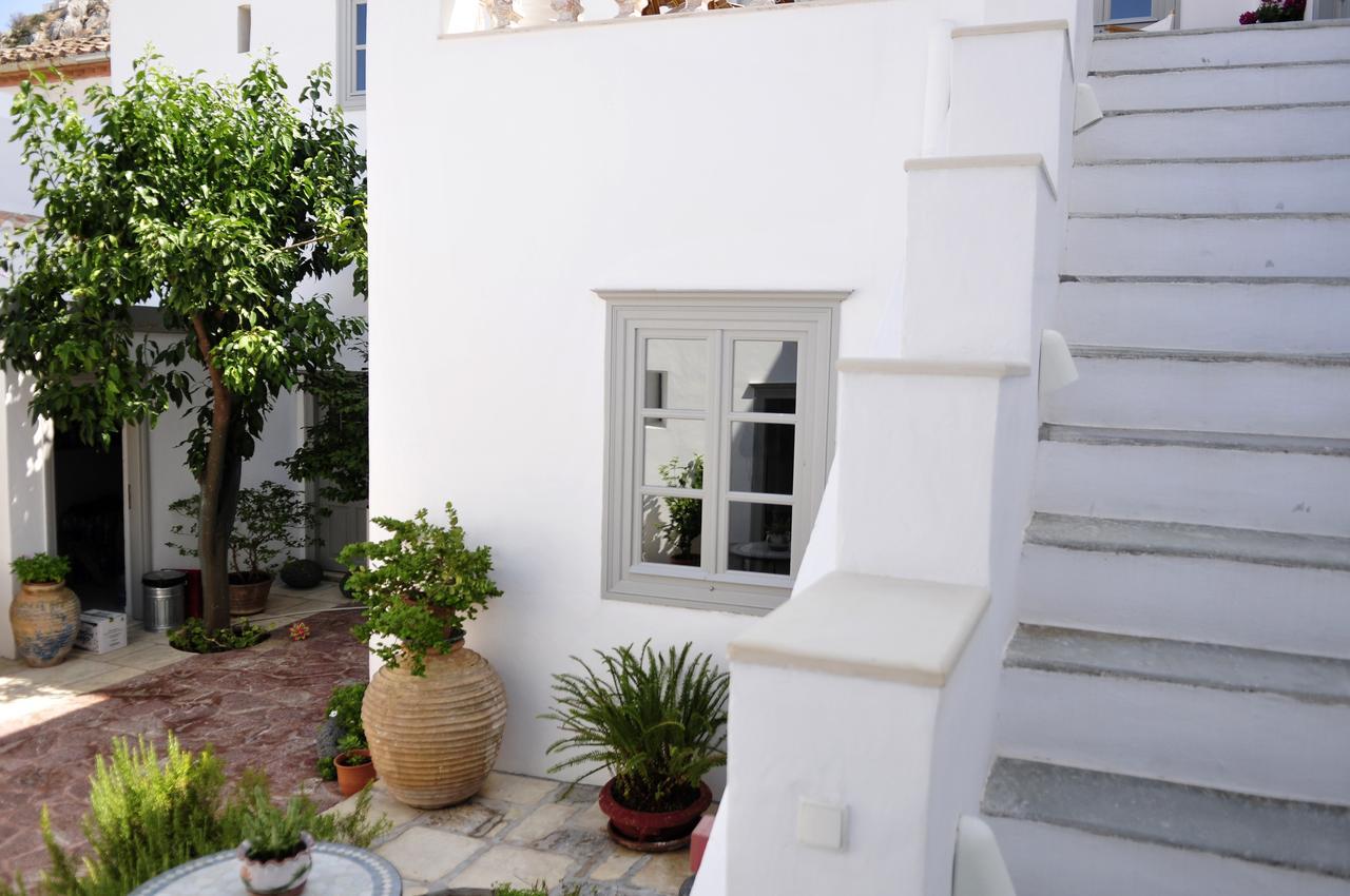 1880 Luxury Apartments Hydra  Exterior foto